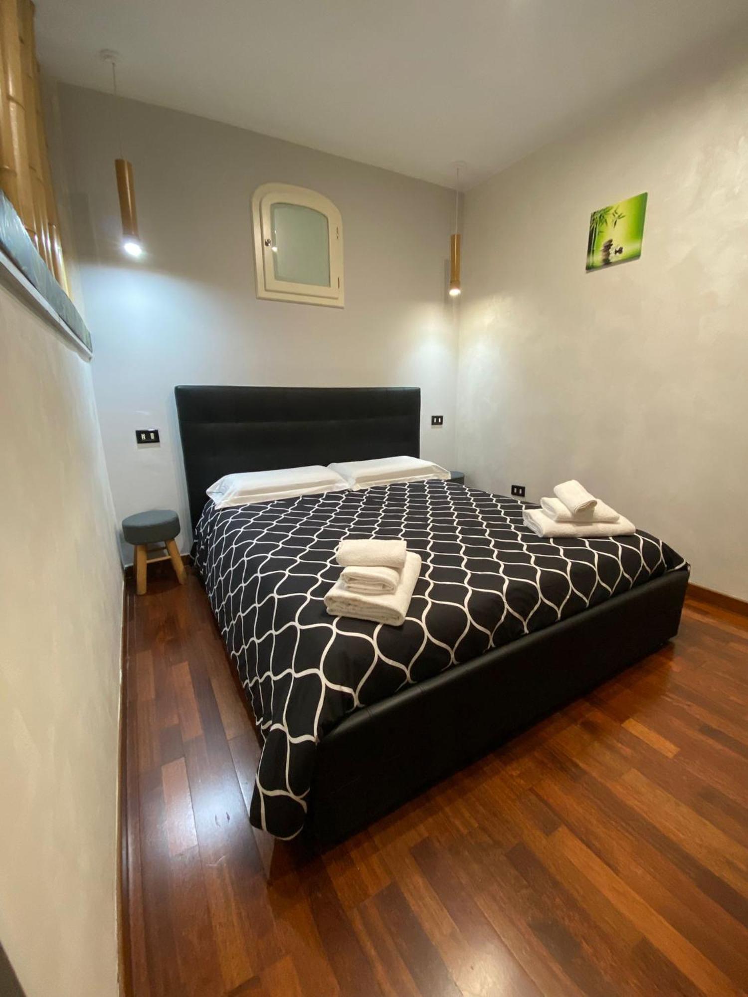 Newhouse Dei Mille Apartment Bari Ngoại thất bức ảnh