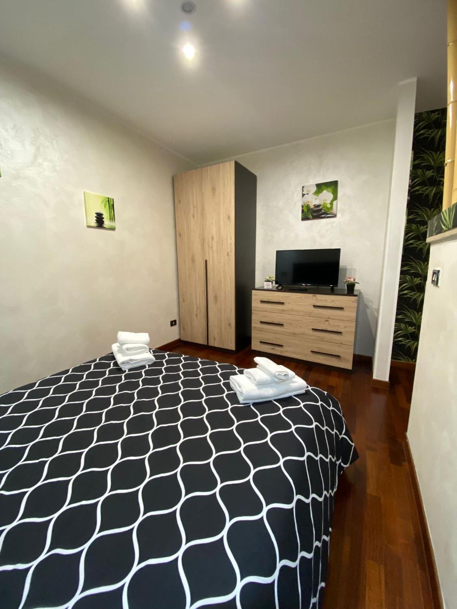 Newhouse Dei Mille Apartment Bari Ngoại thất bức ảnh
